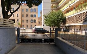 Harbour-Apartment With Sea View And Parking Spot